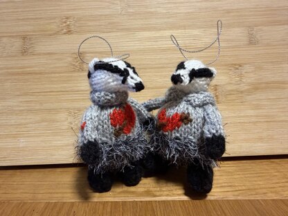 Mini Badger Wearing Valentine’s Day Jumper/Hoodie Ferrero Rocher/Lindor Cover/Hanging Decoration Knitting Pattern