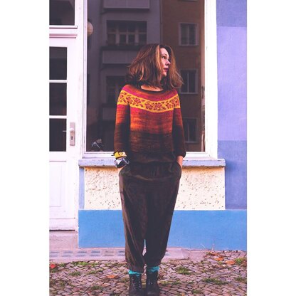 Fade Sweater- Winter to Summer Sweater