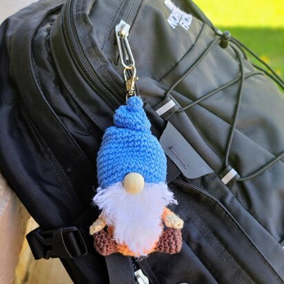 Traveling Gnome Backpack / Keychain Charm
