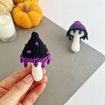Mushrooms no sew crochet pattern Amigurumi mushroom keychain charm Halloween ornament Car mirror hanger Keyring crochet bag charm