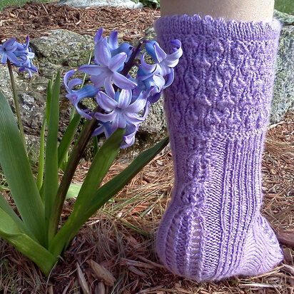 Steppingstone Fiber Creations Spring Blooms Mystery Socks (Free)