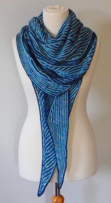 Evanescence shawl