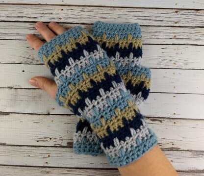 Seaside Fingerless Gloves