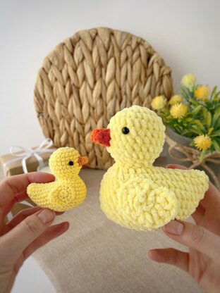 Crochet duck plush pattern amigurumi toy