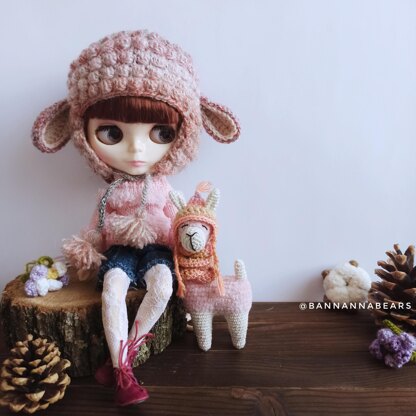 Lamb beanie for doll