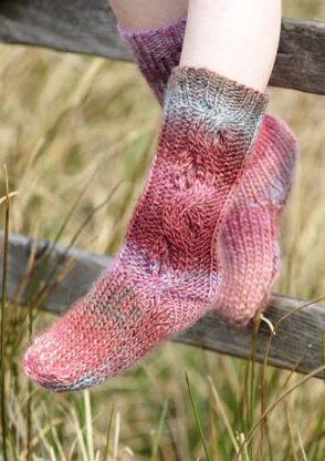 Socks in Sirdar Aura - 7879 - Downloadable PDF