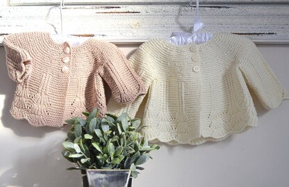 Shell Border Baby Cardigan - P097