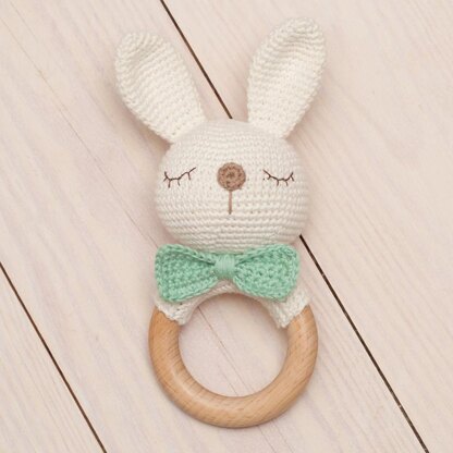 Bunny rattle amigurumi teether