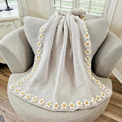 The Daisy Border Throw Blanket