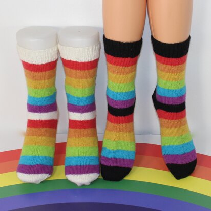 Ladies Simple Rainbow Socks Circular - knitting pattern