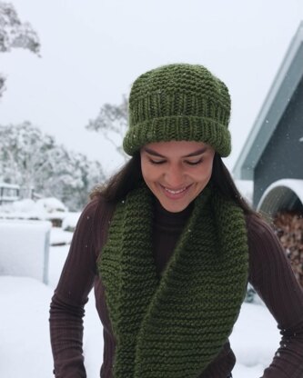 Loopy Lou Cowl and Beanie