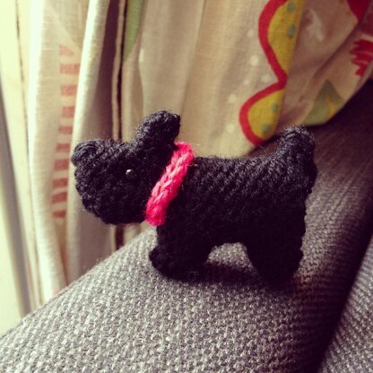 Tiny Scottie Dog