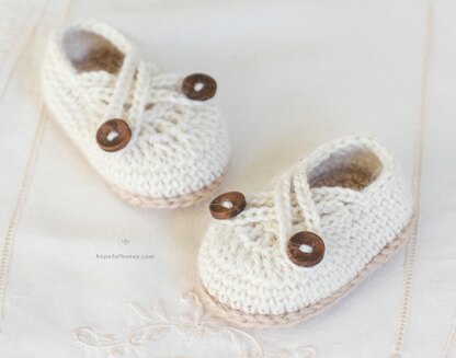 Swiss Coffee Baby Booties