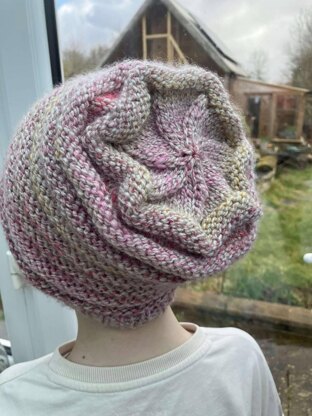 Beehive Beanie and Neck Warmer