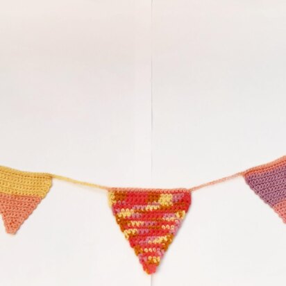 Super Simple Crochet Bunting