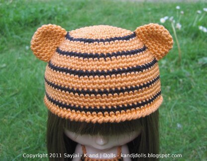 Tiger Hat and Dress Crochet Pattern For Blythe Dolls