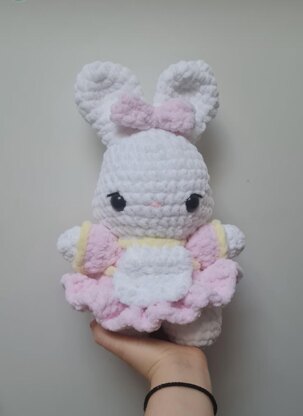Poppy the bunny crochet pattern