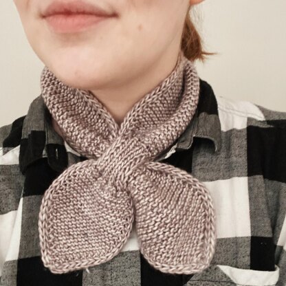 Heirloom Keyhole Scarf