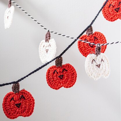 Pumpkin Patch Garland