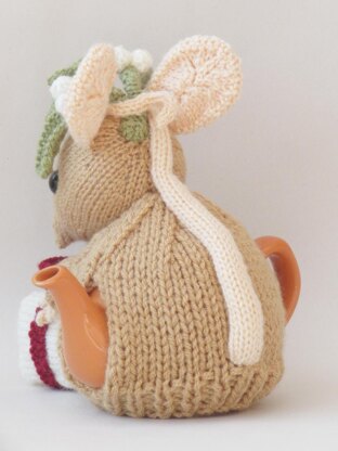 Christmas Mistletoe Mouse Tea Cosy