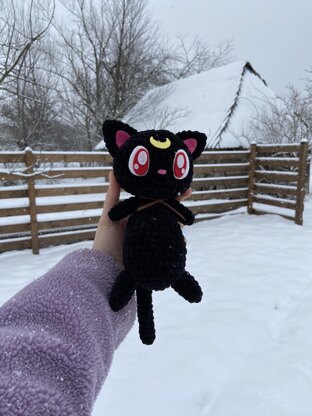 Crochet pattern for Luna cat. Cute soft toy knitted by hand. Sailor Moon.