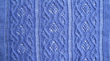 Trim Cable Lace Shawl