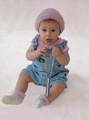 Buttercream Frosting Hat and Booties