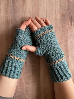 Gingerbread mitts