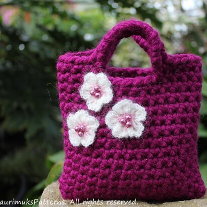 Little purse with cherry blossoms