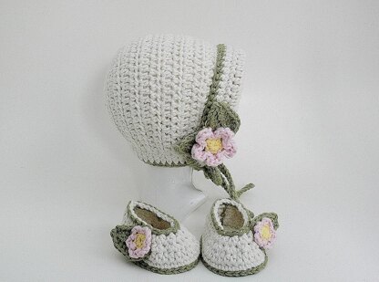 Baby Girl's Bonnet and Slippers