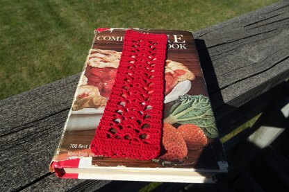 Red Shells Bookmark