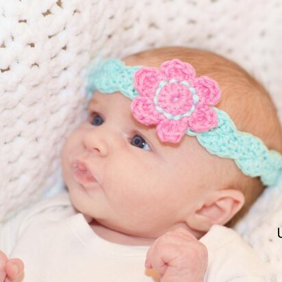 Scalloped Flower Headband