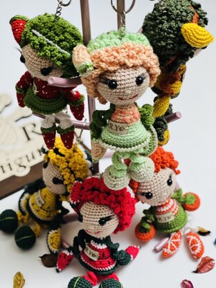 Amigurumi cocktail dolls