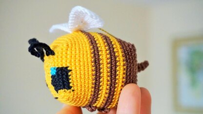 Cube Bee with Little Cube Bee