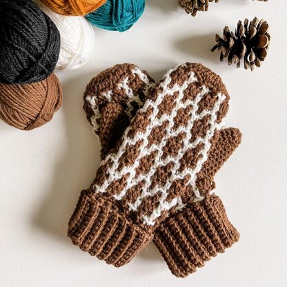 Modish Mosaic Mittens