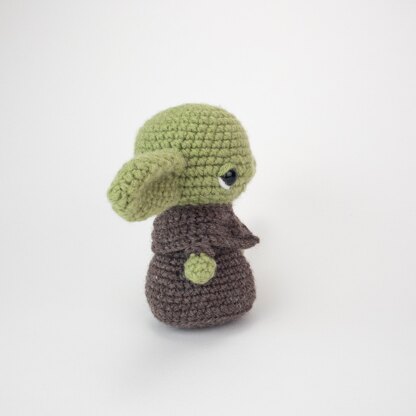 Free Baby Yoda Inspired Fan Art Pattern Crochet pattern by Theresa