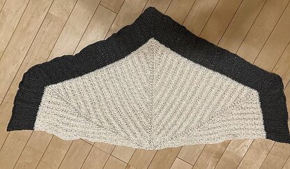 Peaceful shawl