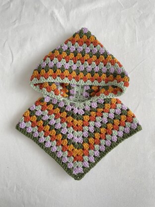 Granny Hooded Poncho Autumn