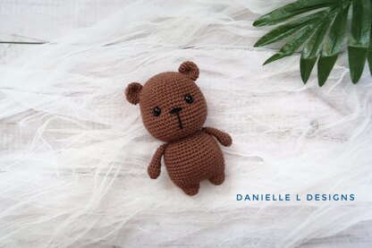 Strawberry bear amigurumi