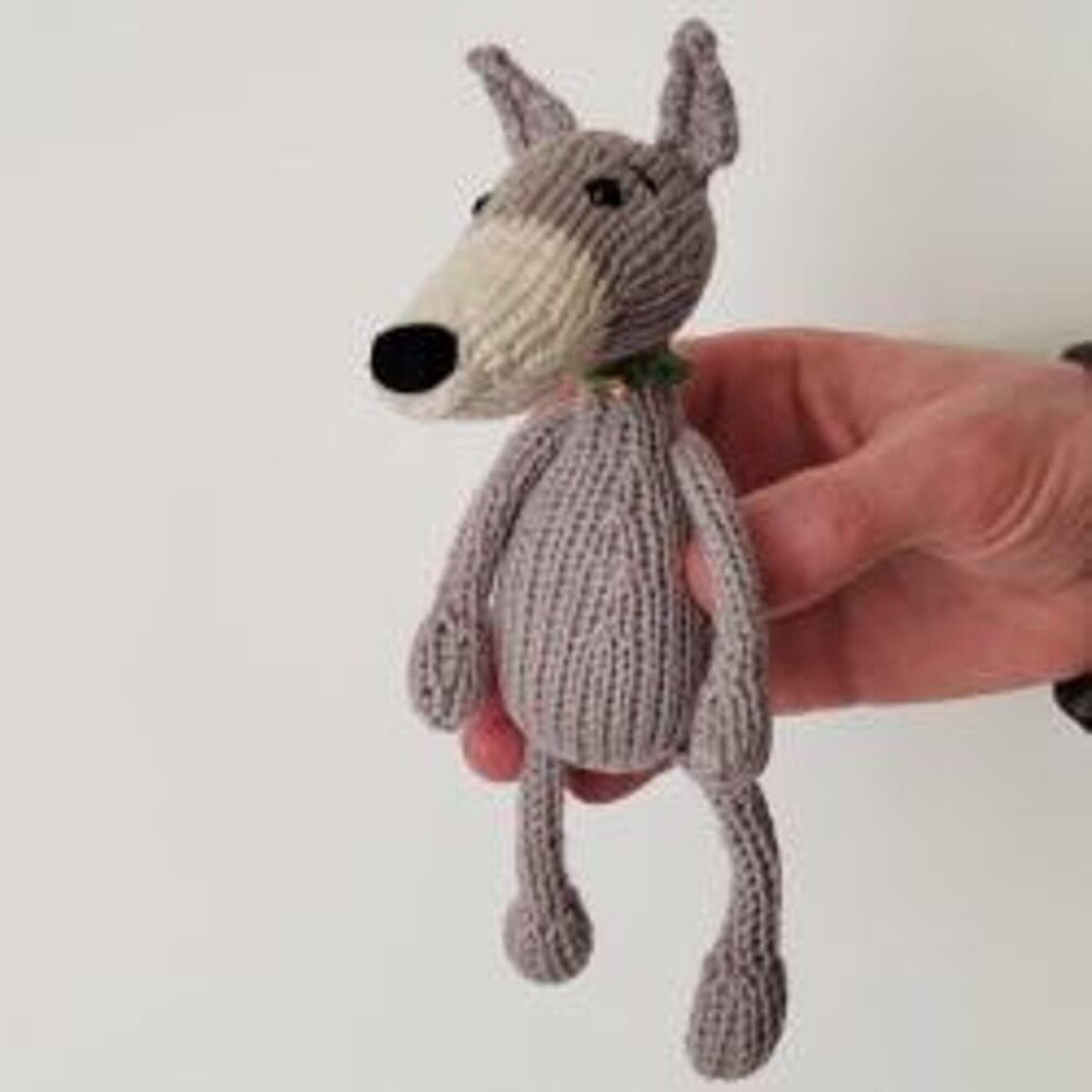 Greyhound shop knitting pattern