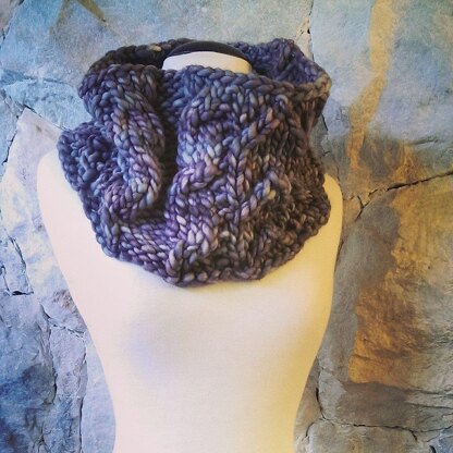 Fauna Cowl