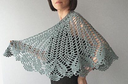 Monica - floral lace shawl