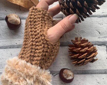 Faux Fur Fingerless Gloves