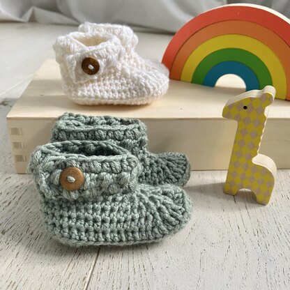 Crochet mini outlet boots