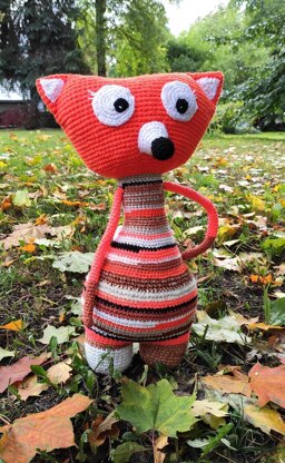 Scrap yarn fox