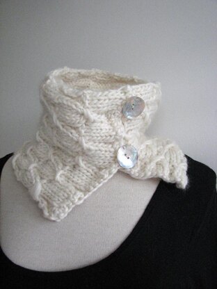 Tassel Stitch Button Cowl