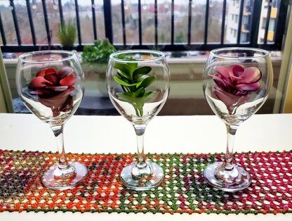 Leafy Table Runner