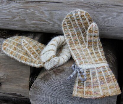 Pinstripe DK Mittens 291