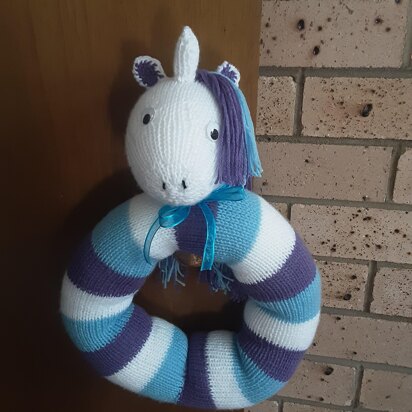 Unicorn Christmas Wreath Knitting Pattern