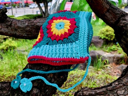 Evelyn Granny Bonnet